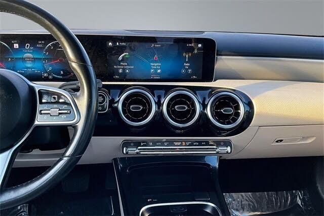 2020 Mercedes-Benz A-Class A 220 4MATIC Sedan - 22992869 - 24