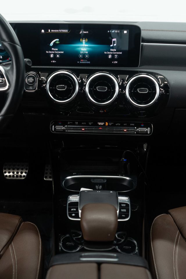 2020 Mercedes-Benz A-Class A 220 4MATIC Sedan - 23072643 - 22