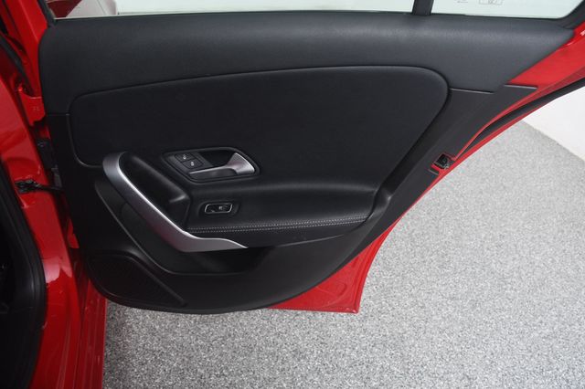 2020 Mercedes-Benz A-Class A 220 Sedan - 23075002 - 24