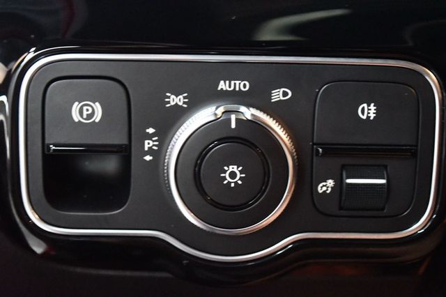 2020 Mercedes-Benz A-Class A 220 Sedan - 23075002 - 73