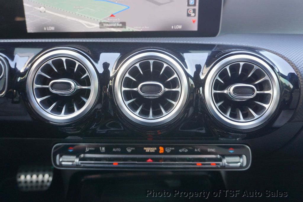 2020 Mercedes-Benz A-Class AMG A 35 4MATIC Sedan CARPLAY NAVI 360 CAMERAS PANO HEATED SEATS - 23058082 - 36