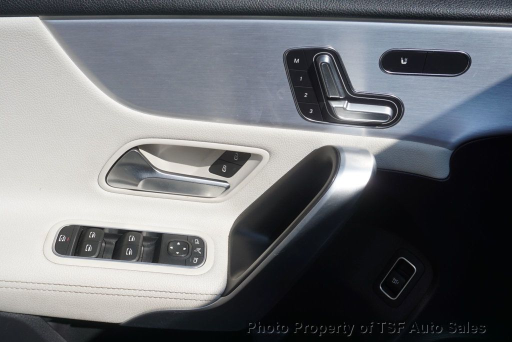 2020 Mercedes-Benz A-Class AMG A 35 4MATIC Sedan CARPLAY NAVI 360 CAMERAS PANO HEATED SEATS - 23058082 - 46
