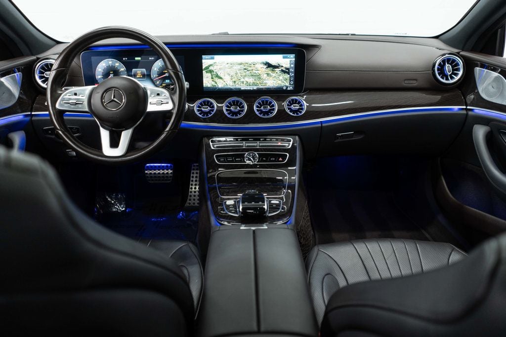 Mercedes-Benz CLS photo 12