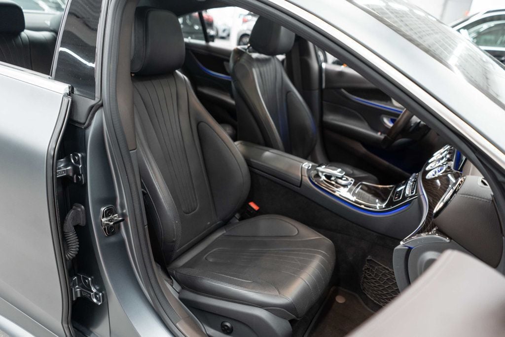 Mercedes-Benz CLS photo 13