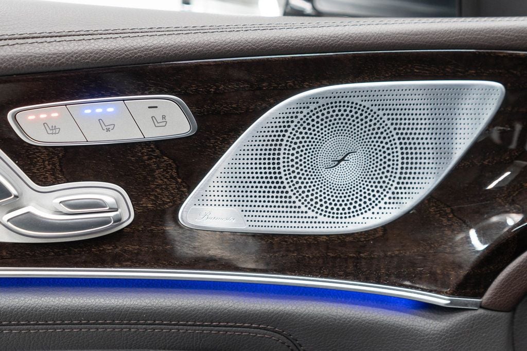 Mercedes-Benz CLS photo 18