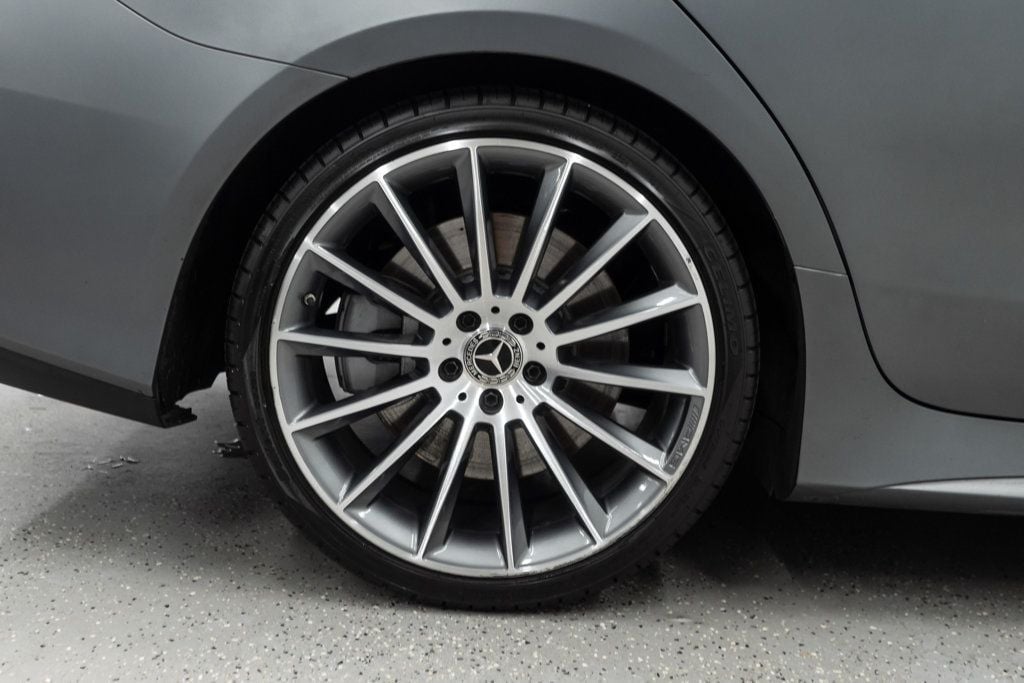 Mercedes-Benz CLS photo 37