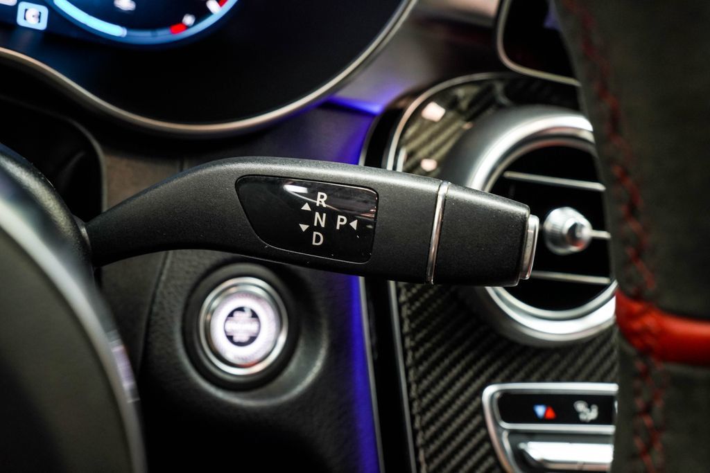 Mercedes-Benz C-Class photo 35