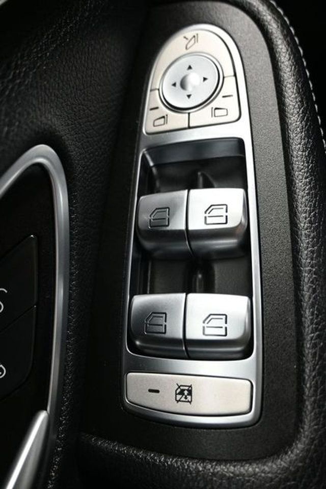 2020 Mercedes-Benz C-Class C 300 4MATIC Sedan - 23023256 - 24