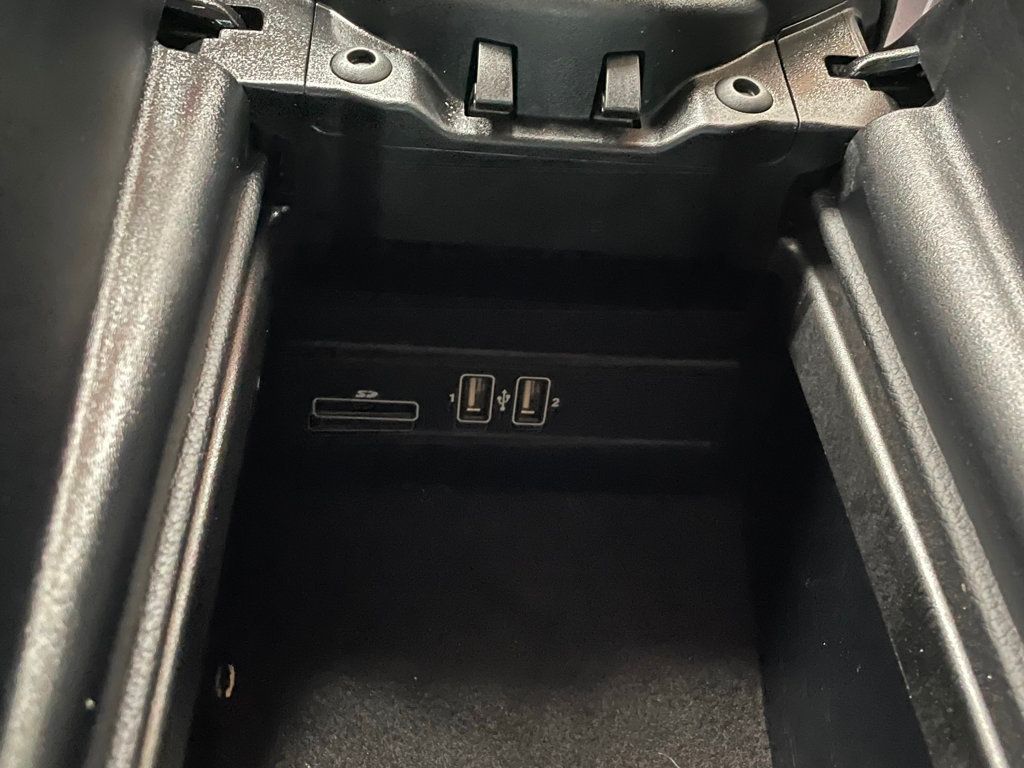 2020 Mercedes-Benz E-Class E 350 4MATIC Sedan - 22994666 - 35