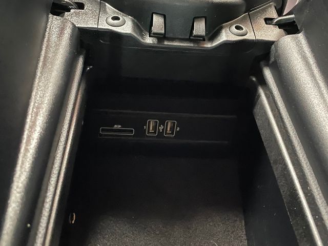 2020 Mercedes-Benz E-Class E 350 4MATIC Sedan - 22994666 - 35