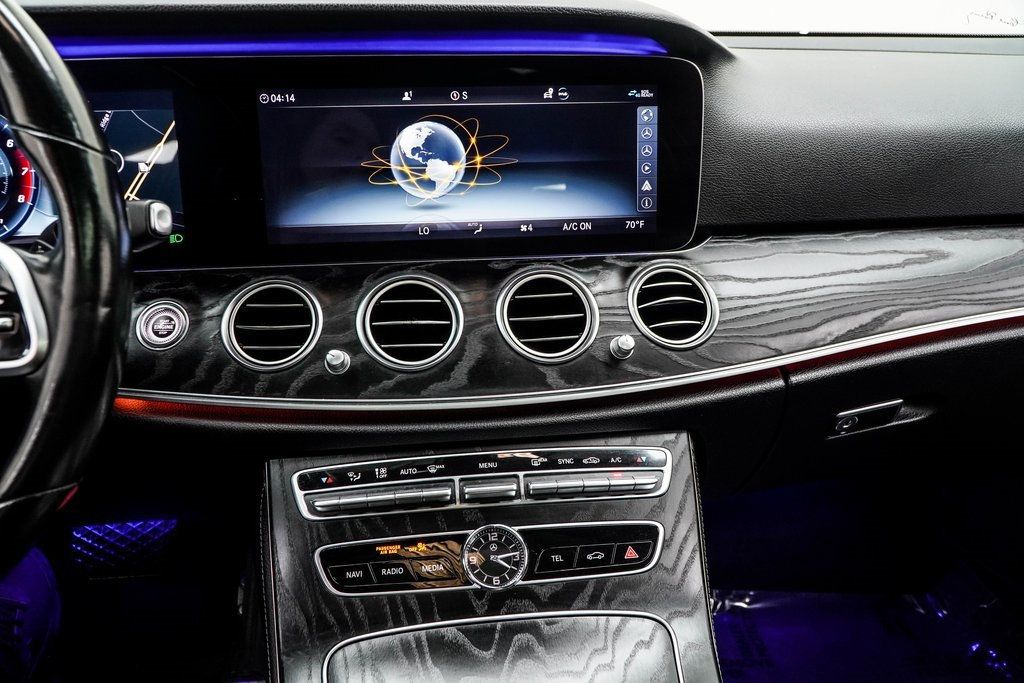 2020 Mercedes Benz E 350 4MATIC Sedan photo 20