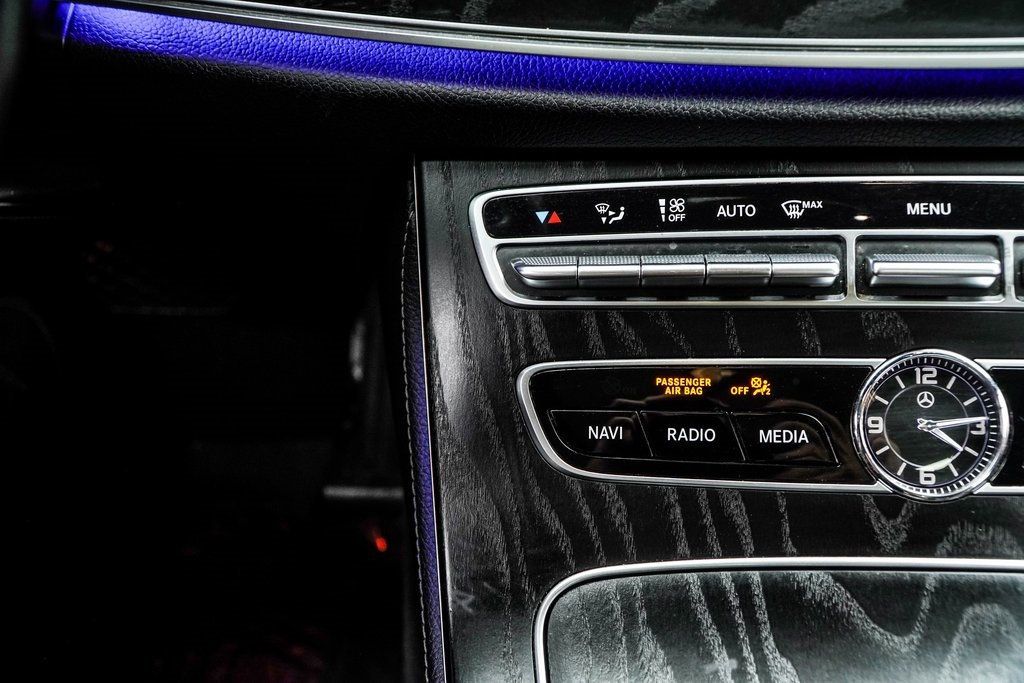 2020 Mercedes Benz E 350 4MATIC Sedan photo 22
