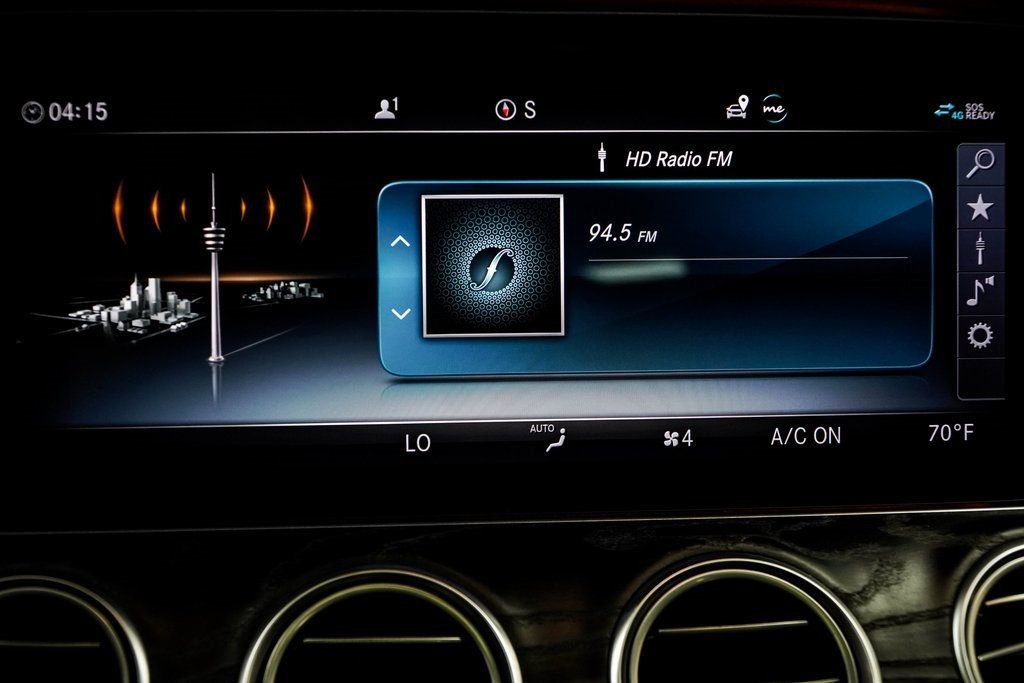 2020 Mercedes Benz E 350 4MATIC Sedan photo 26