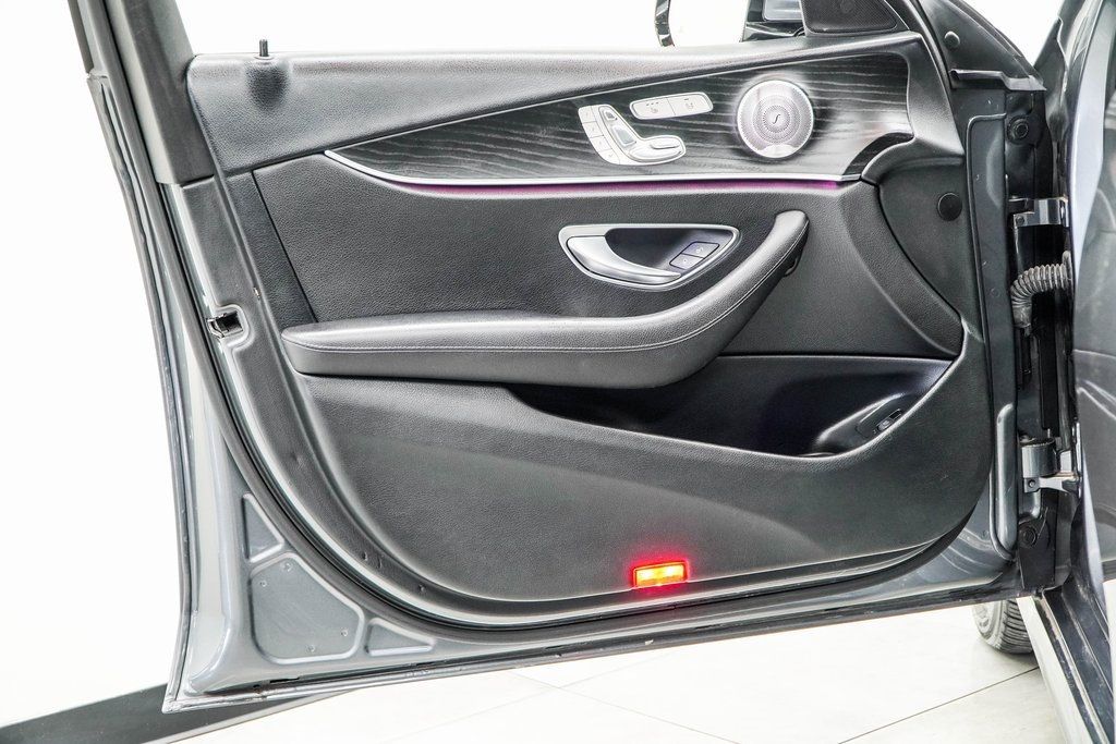 2020 Mercedes Benz E 350 4MATIC Sedan photo 40