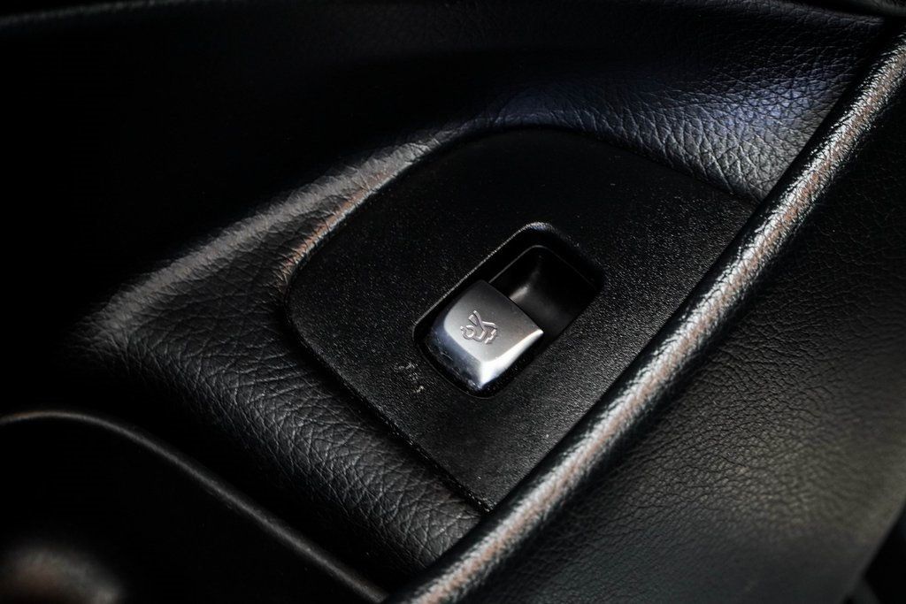 2020 Mercedes Benz E 350 4MATIC Sedan photo 44