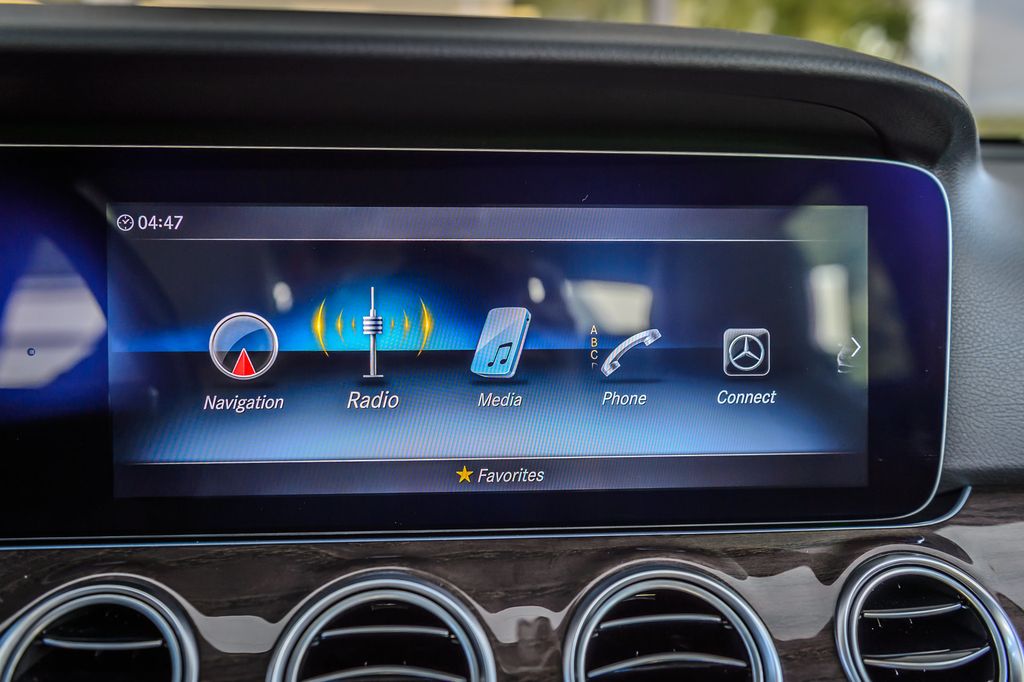 2020 Mercedes-Benz E-Class E 350 4MATIC Sedan - 23078923 - 19