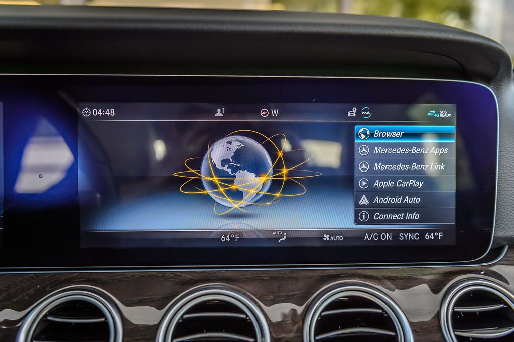 2020 Mercedes-Benz E-Class E 350 4MATIC Sedan - 23078923 - 22