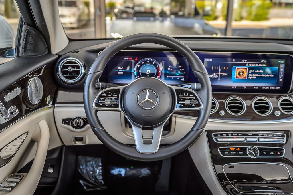 2020 Mercedes-Benz E-Class E 350 4MATIC Sedan - 23078923 - 27
