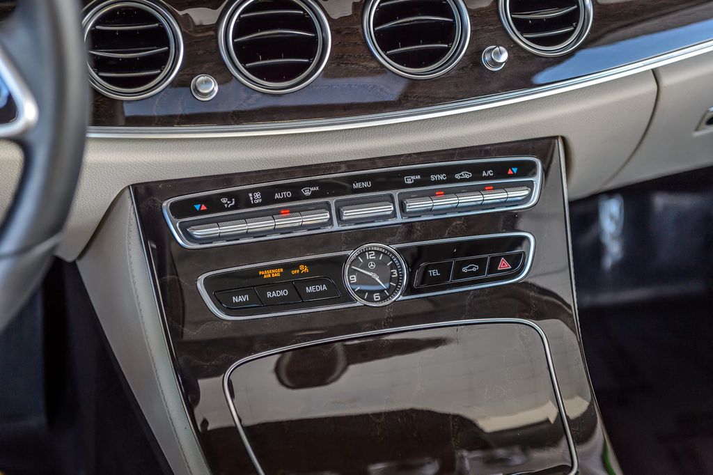 2020 Mercedes-Benz E-Class E 350 4MATIC Sedan - 23078923 - 30