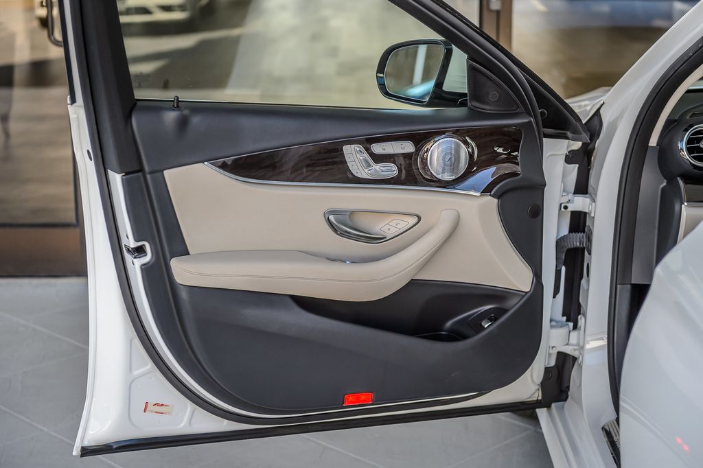 2020 Mercedes-Benz E-Class E 350 4MATIC Sedan - 23078923 - 46