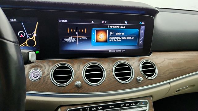 2020 Mercedes-Benz E-Class E 350 4MATIC Sedan with Parking Assistance & Premium Packages - 22950792 - 16