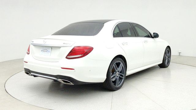 2020 Mercedes-Benz E-Class E 350 4MATIC Sedan with Parking Assistance & Premium Packages - 22950792 - 4