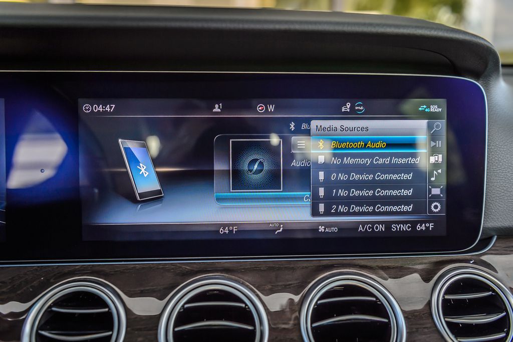 2020 Mercedes-Benz E-Class E350 4MATIC WHITE ON BEIGE NAV BACKUP CAM BLUETOOTH GORGEOUS - 23078923 - 21