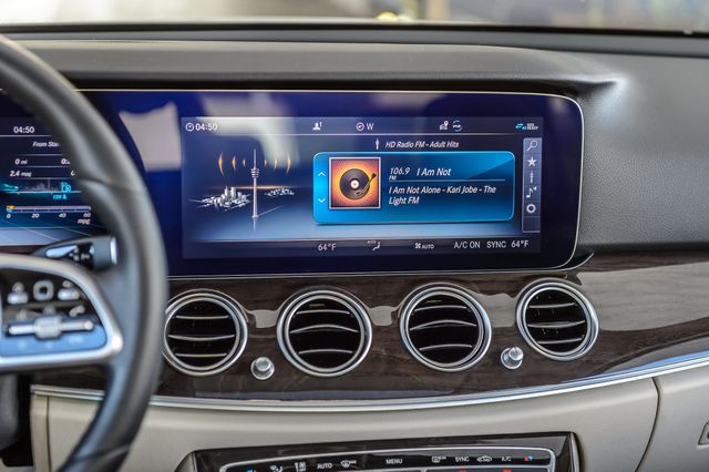 2020 Mercedes-Benz E-Class E350 4MATIC WHITE ON BEIGE NAV BACKUP CAM BLUETOOTH GORGEOUS - 23078923 - 29