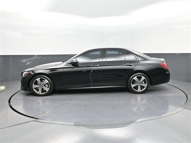 2020 Mercedes Benz E 350 Sedan photo 2