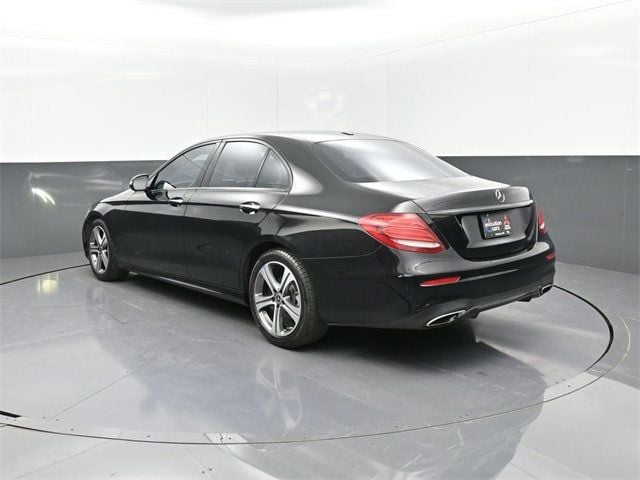 2020 Mercedes Benz E 350 Sedan photo 3