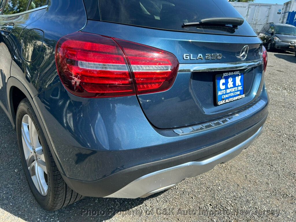 2020 Mercedes Benz GLA 250 4MATIC photo 19