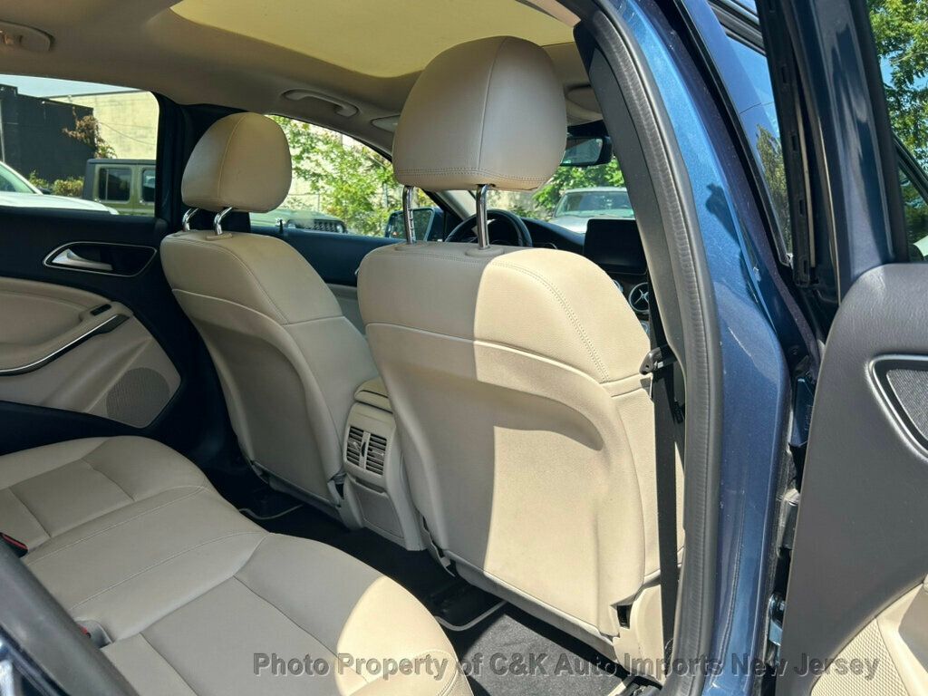 2020 Mercedes Benz GLA 250 4MATIC photo 29