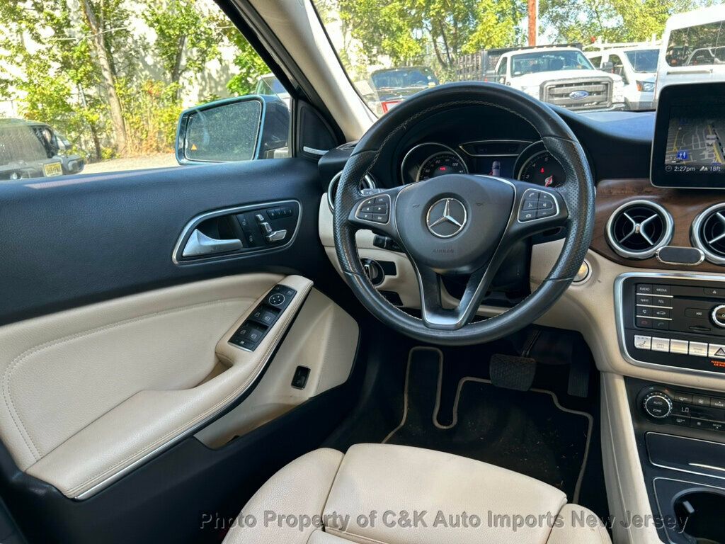 2020 Mercedes Benz GLA 250 4MATIC photo 31