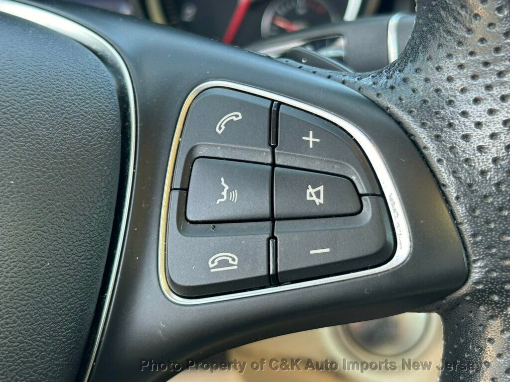 2020 Mercedes Benz GLA 250 4MATIC photo 36