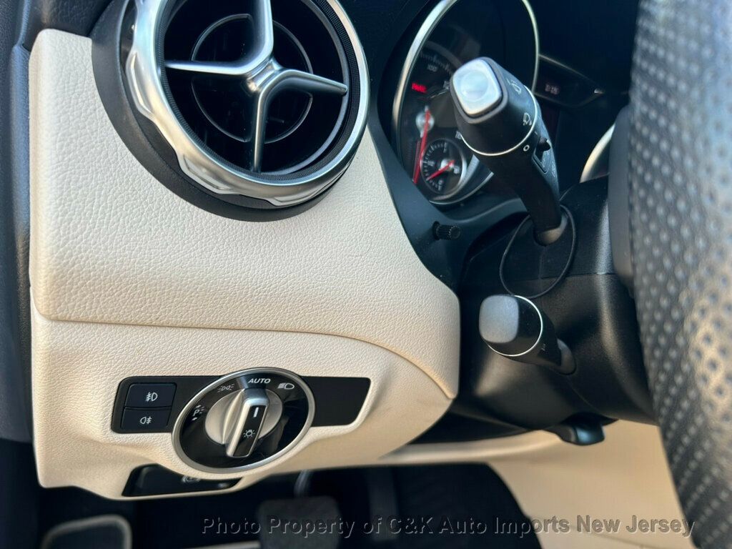 2020 Mercedes Benz GLA 250 4MATIC photo 45