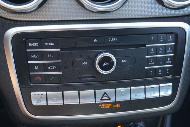 2020 Mercedes-Benz GLA GLA 250, 4MATIC, PANORAMA MOON ROOF, LEATHER, BACKUP CAMERA - 23007097 - 28