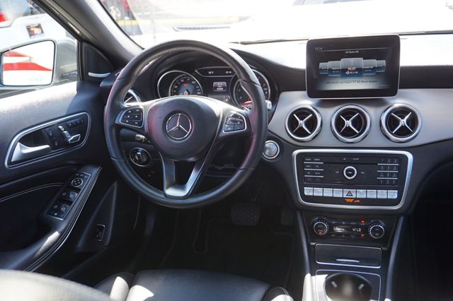 2020 Mercedes-Benz GLA GLA 250, 4MATIC, PANORAMA MOON ROOF, LEATHER, BACKUP CAMERA - 23007097 - 34