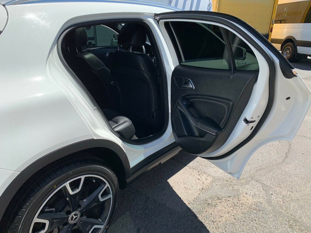 2020 Mercedes-Benz GLA GLA 250 SUV - 23023743 - 22