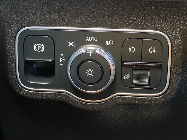 2020 Mercedes-Benz GLB GLB 250 4MATIC SUV - 23060240 - 33