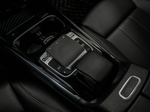 2020 Mercedes-Benz GLB GLB 250 4MATIC SUV - 23045361 - 21