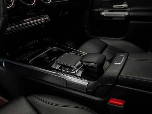 2020 Mercedes-Benz GLB GLB 250 4MATIC SUV - 23045361 - 24