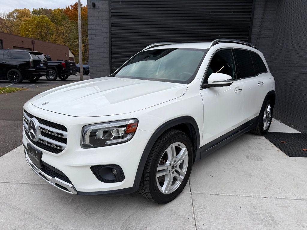 2020 Mercedes Benz GLB 250 4MATIC photo 2