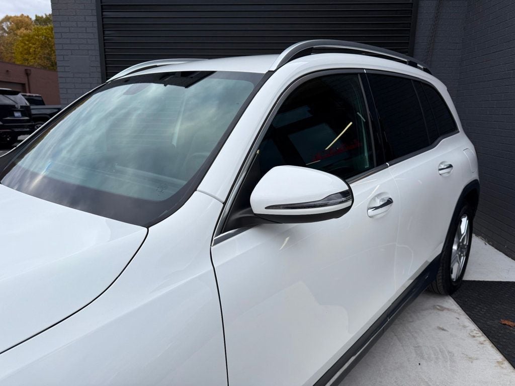 2020 Mercedes Benz GLB 250 4MATIC photo 3