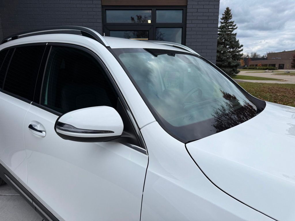 2020 Mercedes Benz GLB 250 4MATIC photo 4