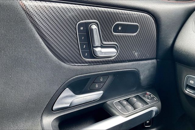 2020 Mercedes-Benz GLB GLB 250 4MATIC SUV - 23086230 - 30