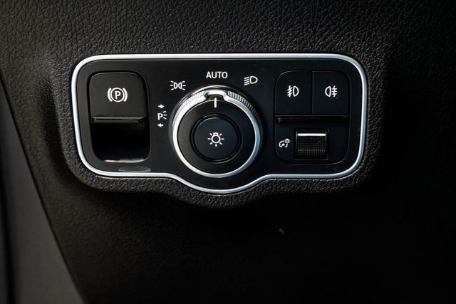 2020 Mercedes-Benz GLB GLB 250 SUV - 23011487 - 38