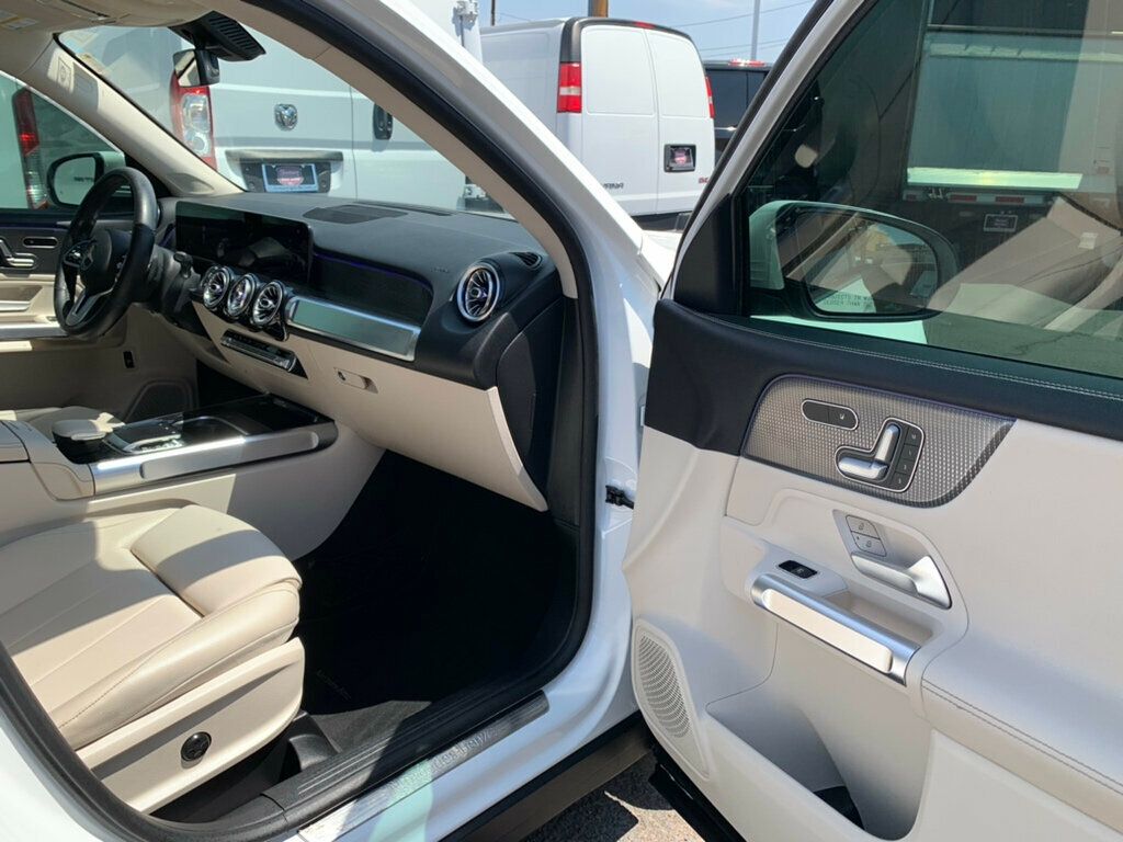 2020 Mercedes Benz GLB 250 photo 15