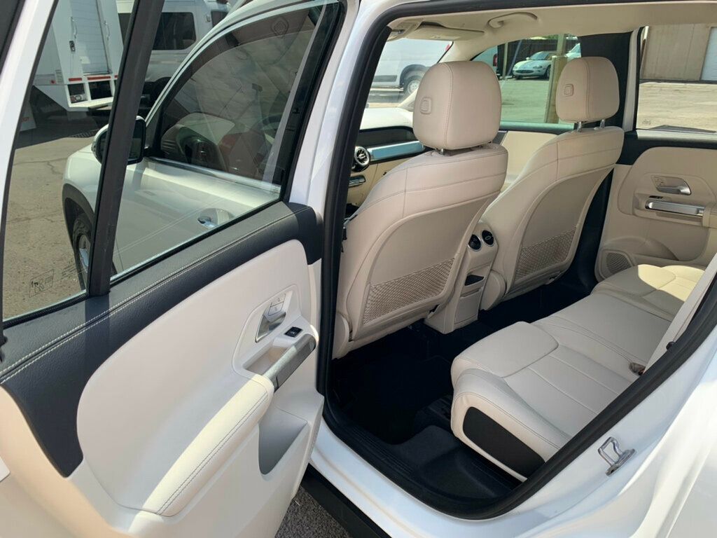 2020 Mercedes Benz GLB 250 photo 20