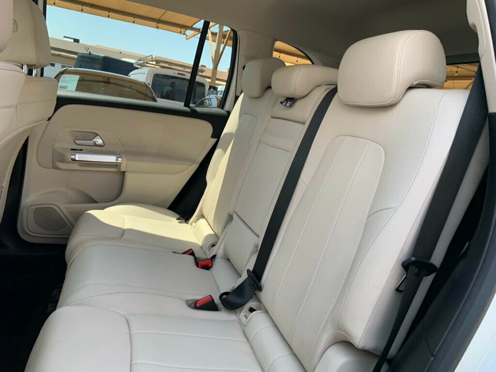2020 Mercedes Benz GLB 250 photo 22