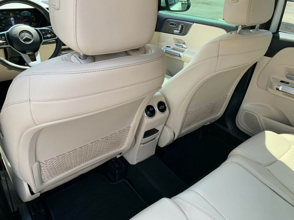 2020 Mercedes Benz GLB 250 photo 23